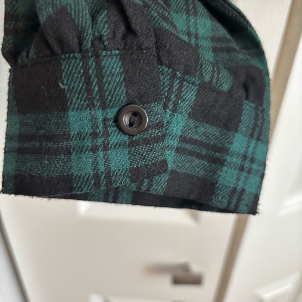 NWT! Hesperus brand Plaid Green and Black Women's Top Size XL - Picture 5 of 7